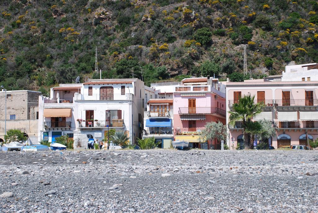 ליפארי Vulcanoconsult Appartamenti Spiaggia מראה חיצוני תמונה
