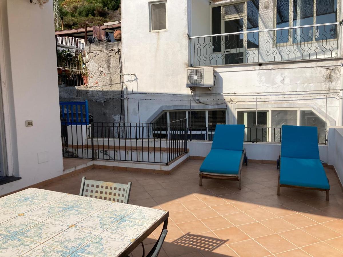 ליפארי Vulcanoconsult Appartamenti Spiaggia מראה חיצוני תמונה
