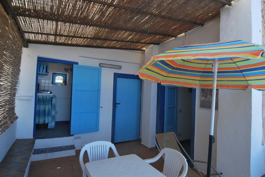 ליפארי Vulcanoconsult Appartamenti Spiaggia מראה חיצוני תמונה