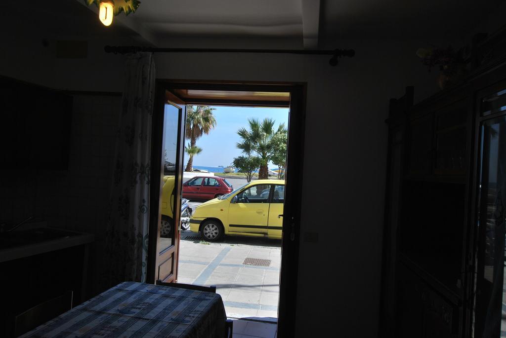 ליפארי Vulcanoconsult Appartamenti Spiaggia מראה חיצוני תמונה